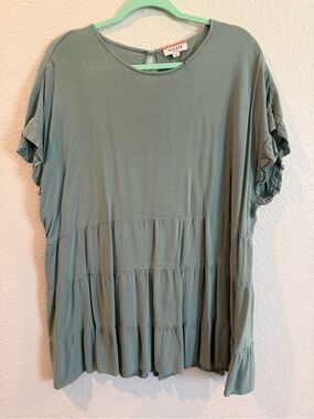 ANDREE BY UNIT Sage Green Tiered Short Sleeve Women's Tunic